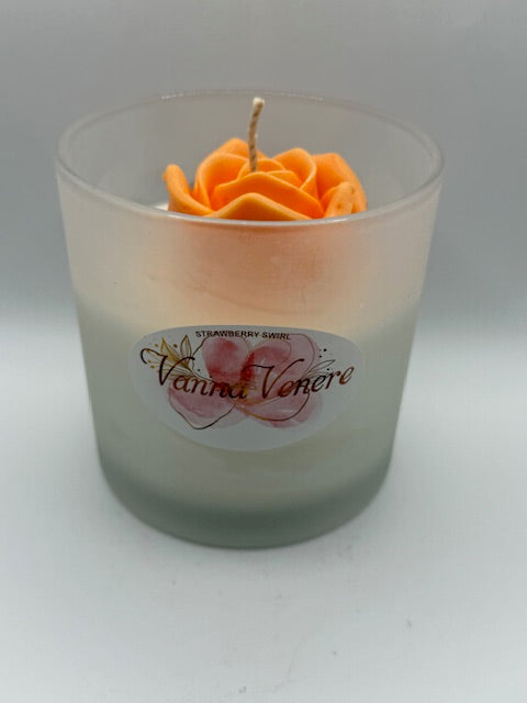 Strawberry Swirl 16 oz Frosted Container