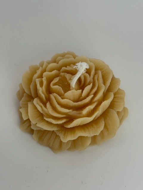 Golden Peony Heart Pillar - Peony
